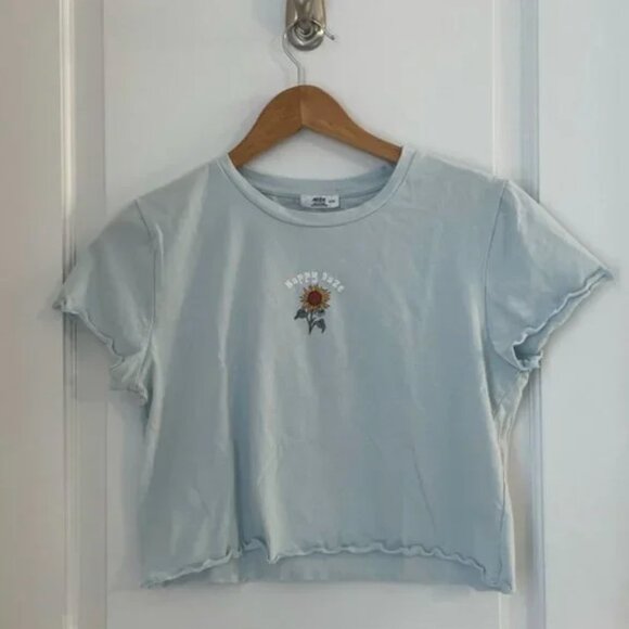 5 Graphic Tees | Size small - Picture 2 of 5